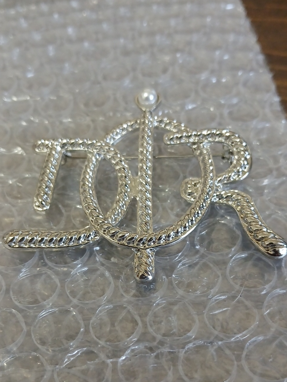 Silver Rope-Textured Monogram Brooch with Pearl Accent